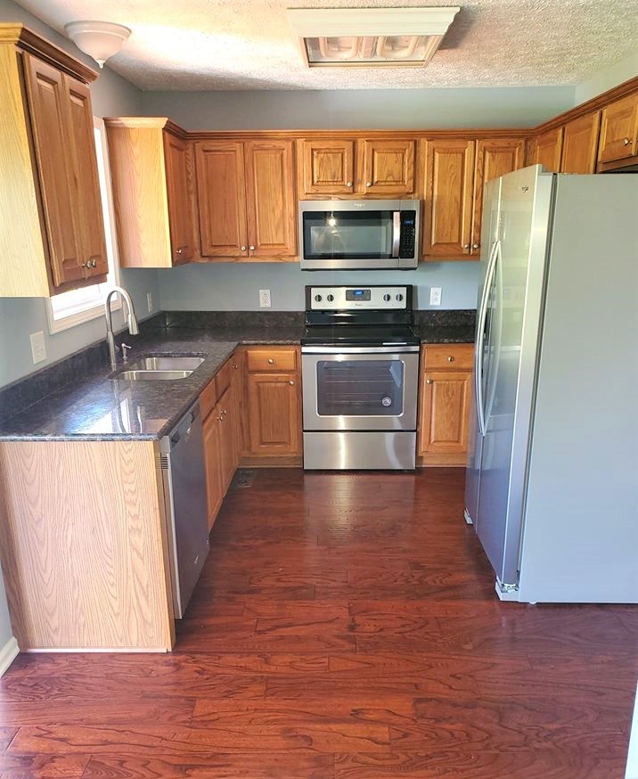 304 Red Bud Court Springfield, TN 37172 - Photo 2 of 13 Gallery Image 2