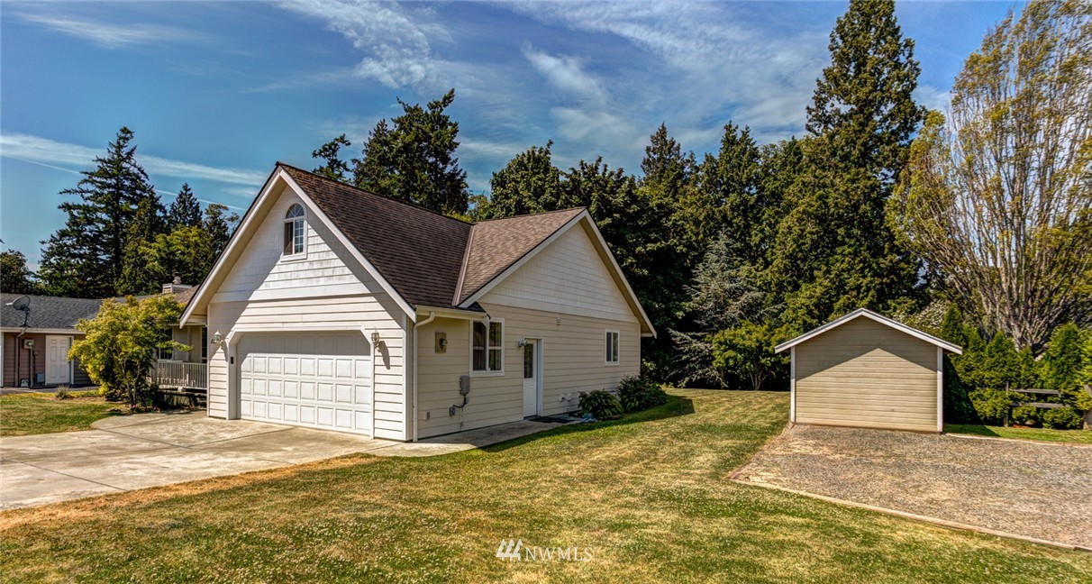 8279 Chilliwack Road Blaine, WA 98230 - Photo 2 of 25 Gallery Image 2
