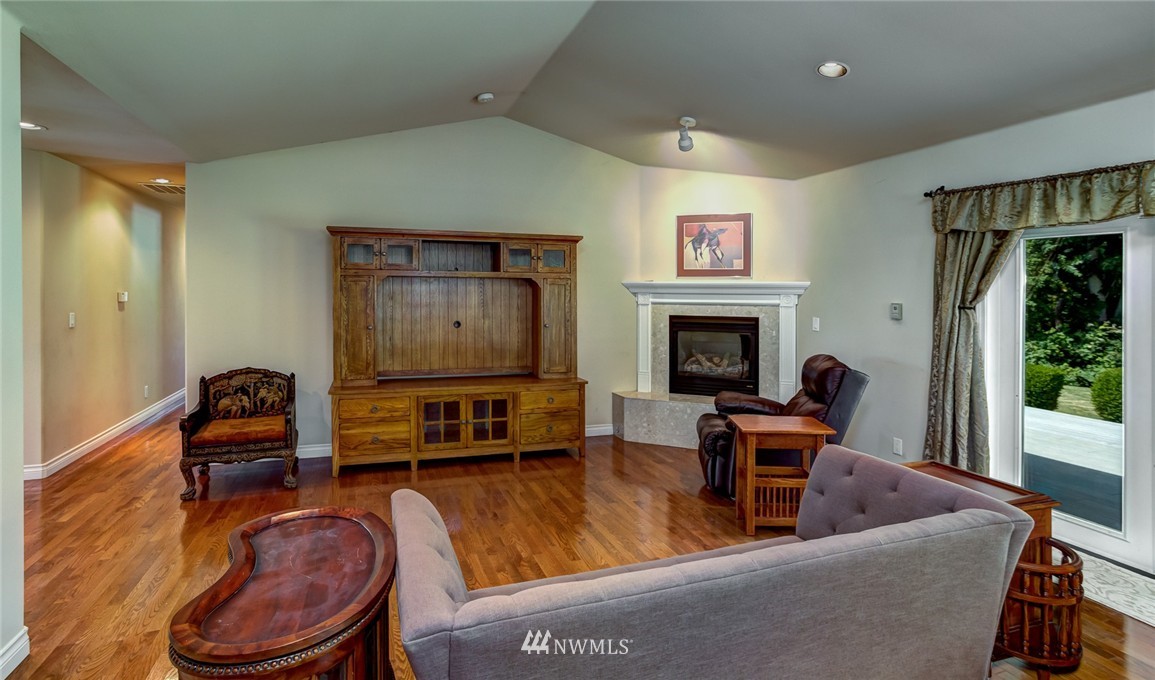 8279 Chilliwack Road Blaine, WA 98230 - Photo 11 of 25 Gallery Image 11