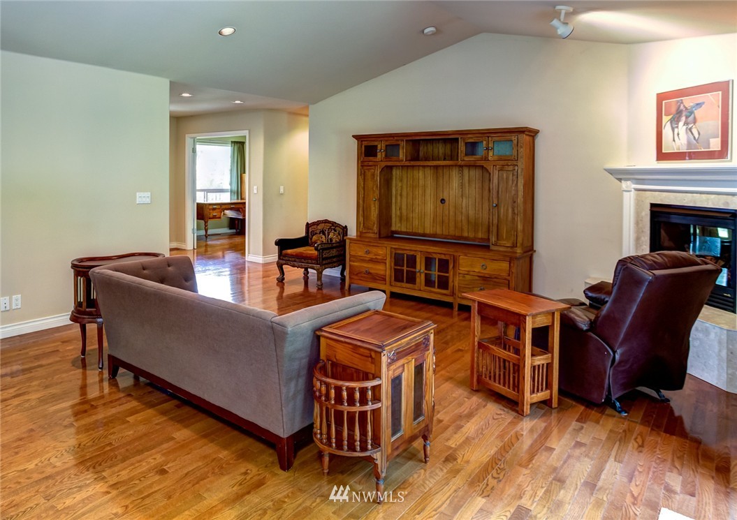 8279 Chilliwack Road Blaine, WA 98230 - Photo 12 of 25 Gallery Image 12