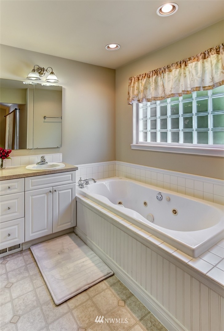 8279 Chilliwack Road Blaine, WA 98230 - Photo 23 of 25 Gallery Image 23