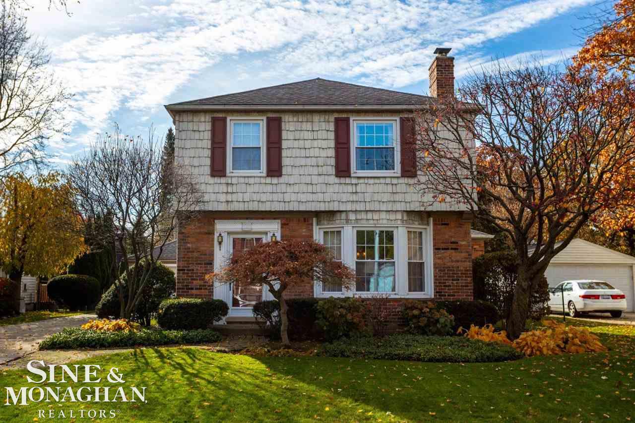 903 Roslyn Road Grosse Pointe, MI 48236 - Photo 38 of 38 50061069-37.JPG