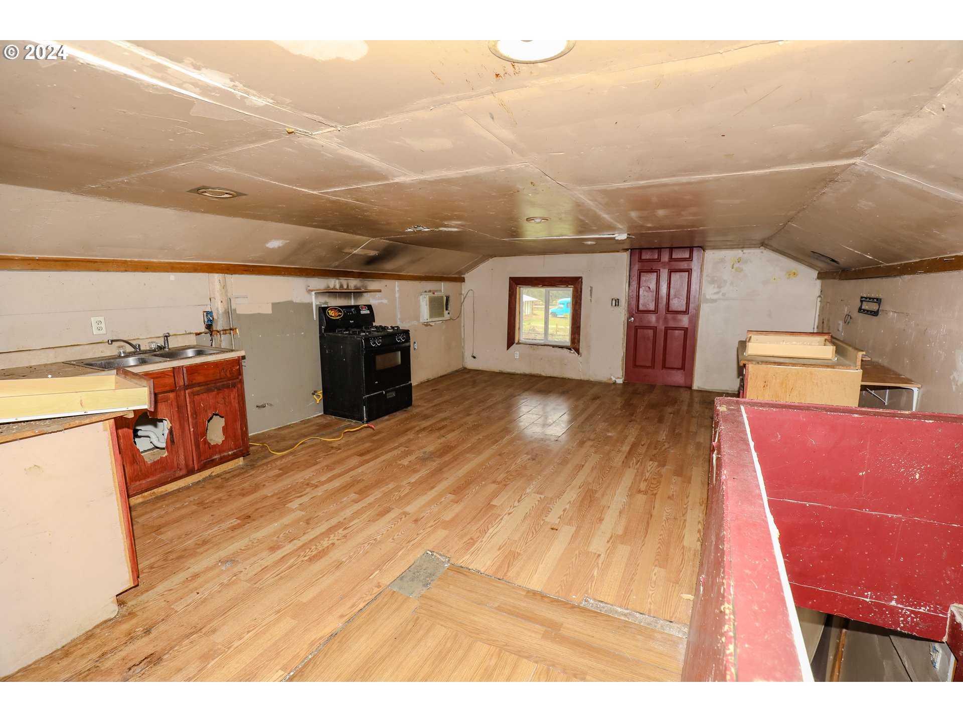 160 Plat M Road Sutherlin, OR 97479 - Photo 7 of 29 Gallery Image 7