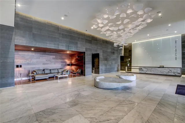 $1,200,000 | 68 Southeast 6th Street, Unit 3511, Miami, FL 33131