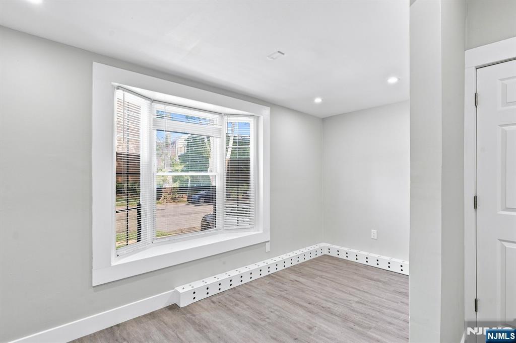 75 Clinton Place Hackensack, NJ 07601 - Photo 4 of 39 Gallery Image 4