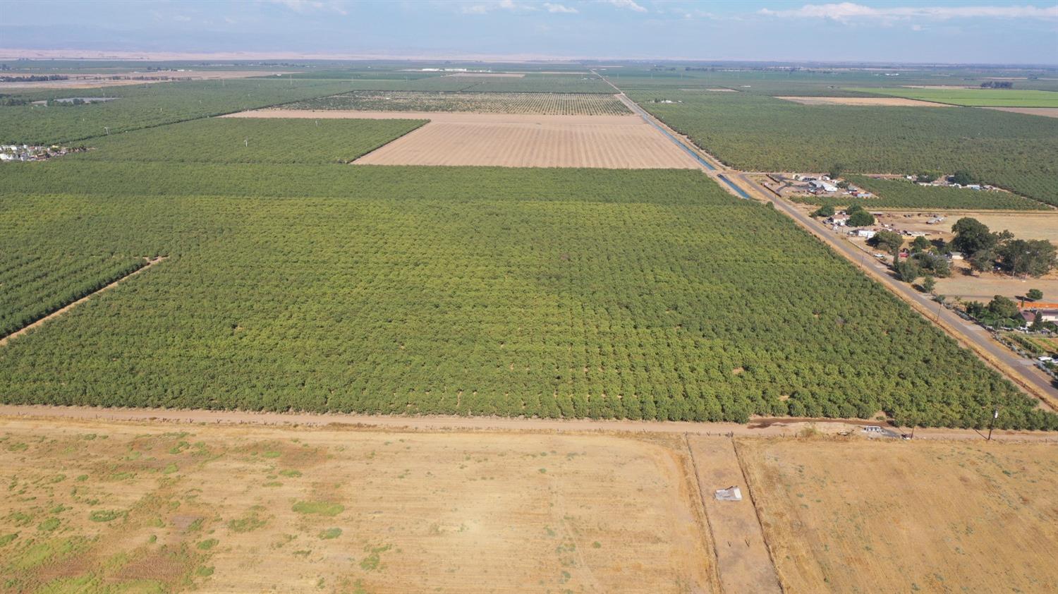 a view of a lake from a yard