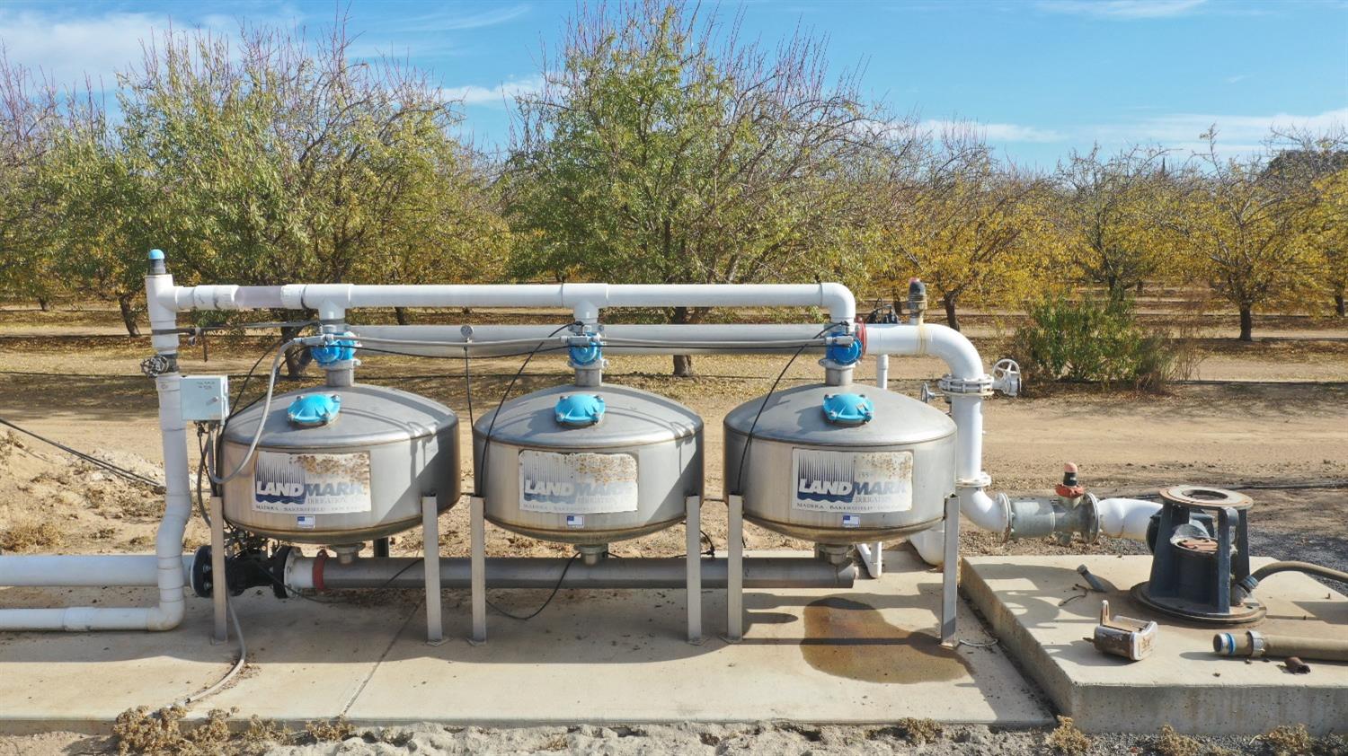 0 Ave 22 Chowchilla, CA 93610 - Photo 17 of 18 a view of a table and chairs in the patio