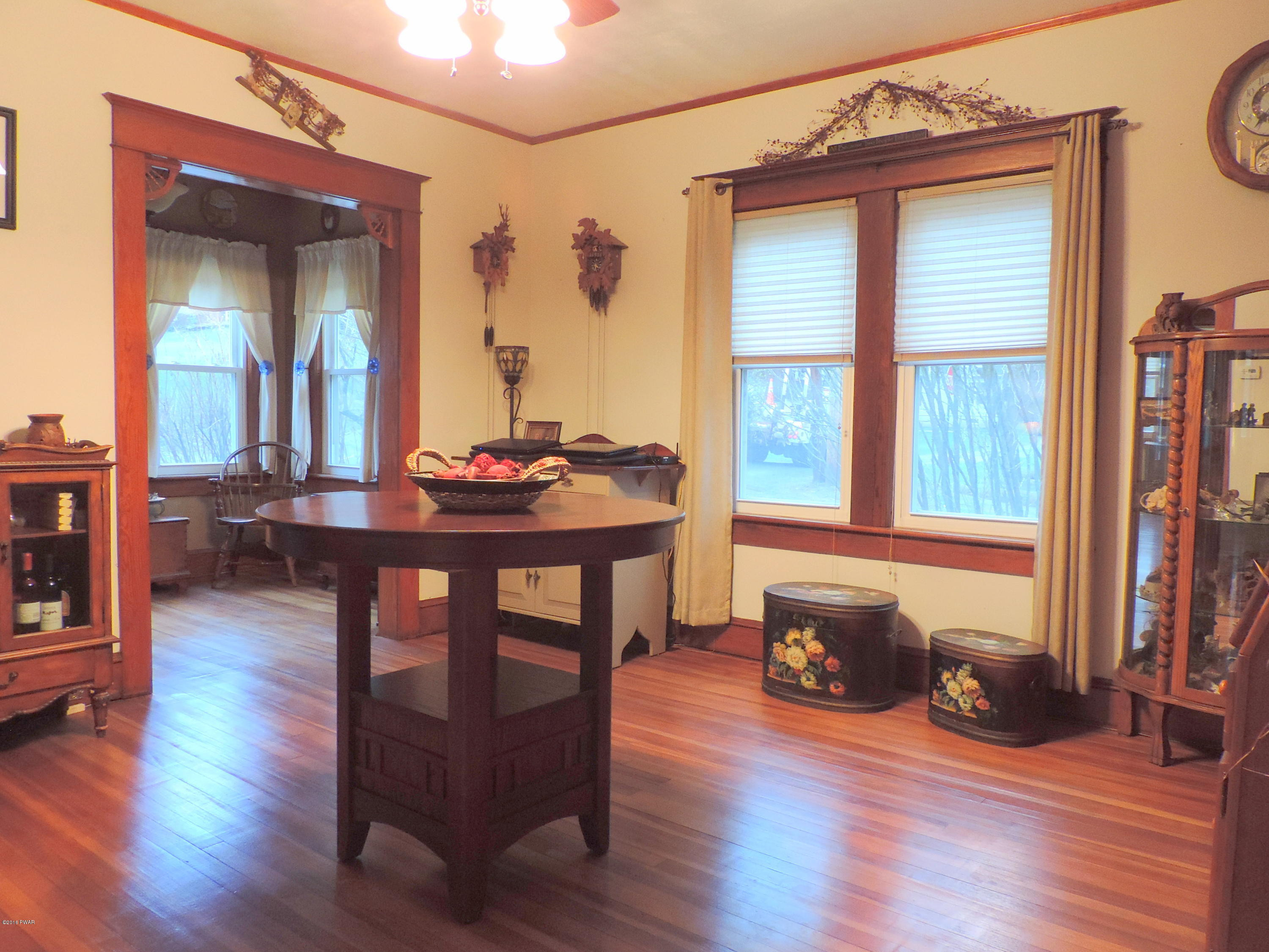 212 Ridge Avenue Hawley, PA 18428 - Photo 15 of 42 Living Room