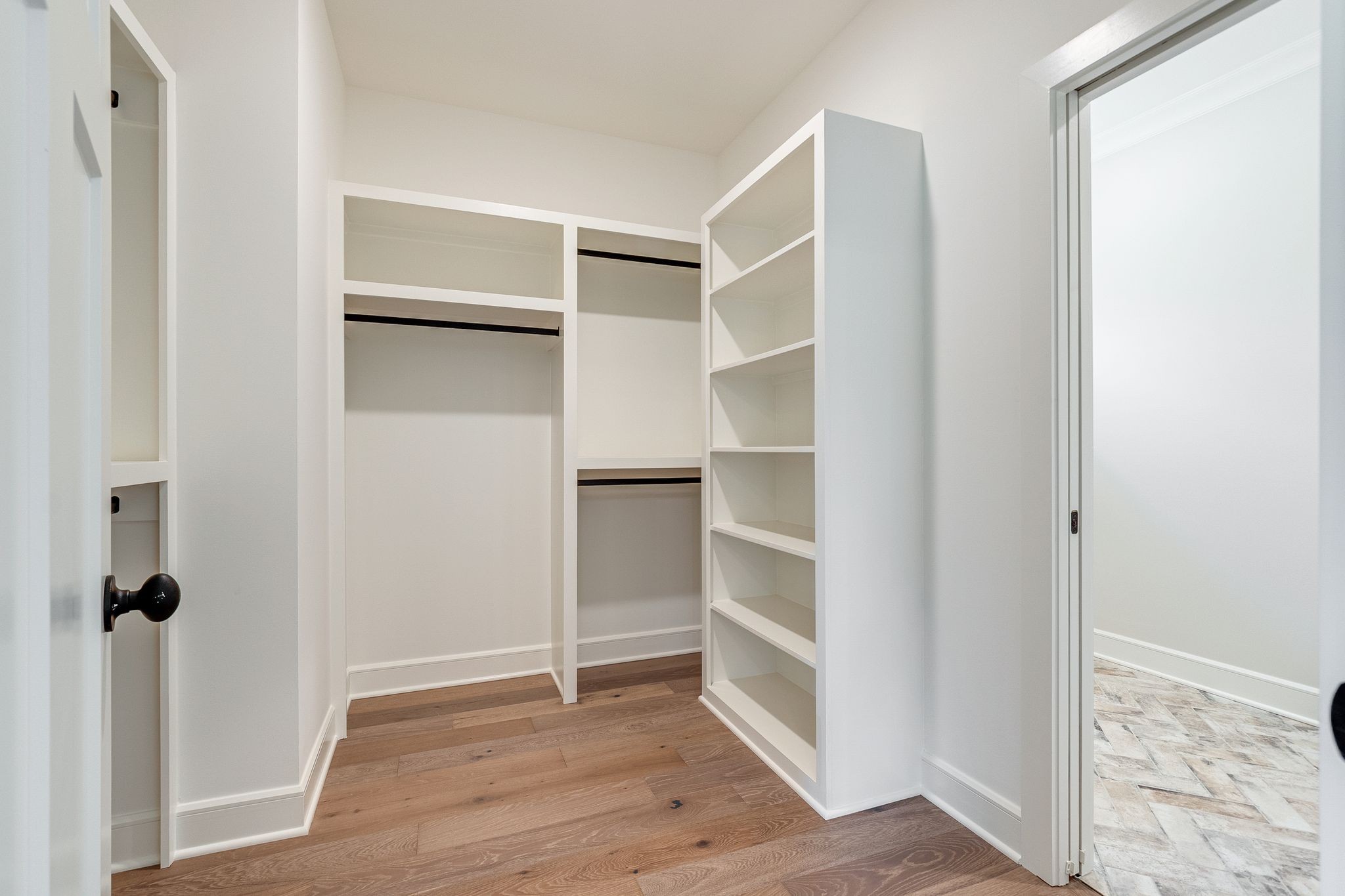 1563 Phillips Road Lebanon, TN 37087 - Photo 20 of 33 a view of walk in closet with empty racks