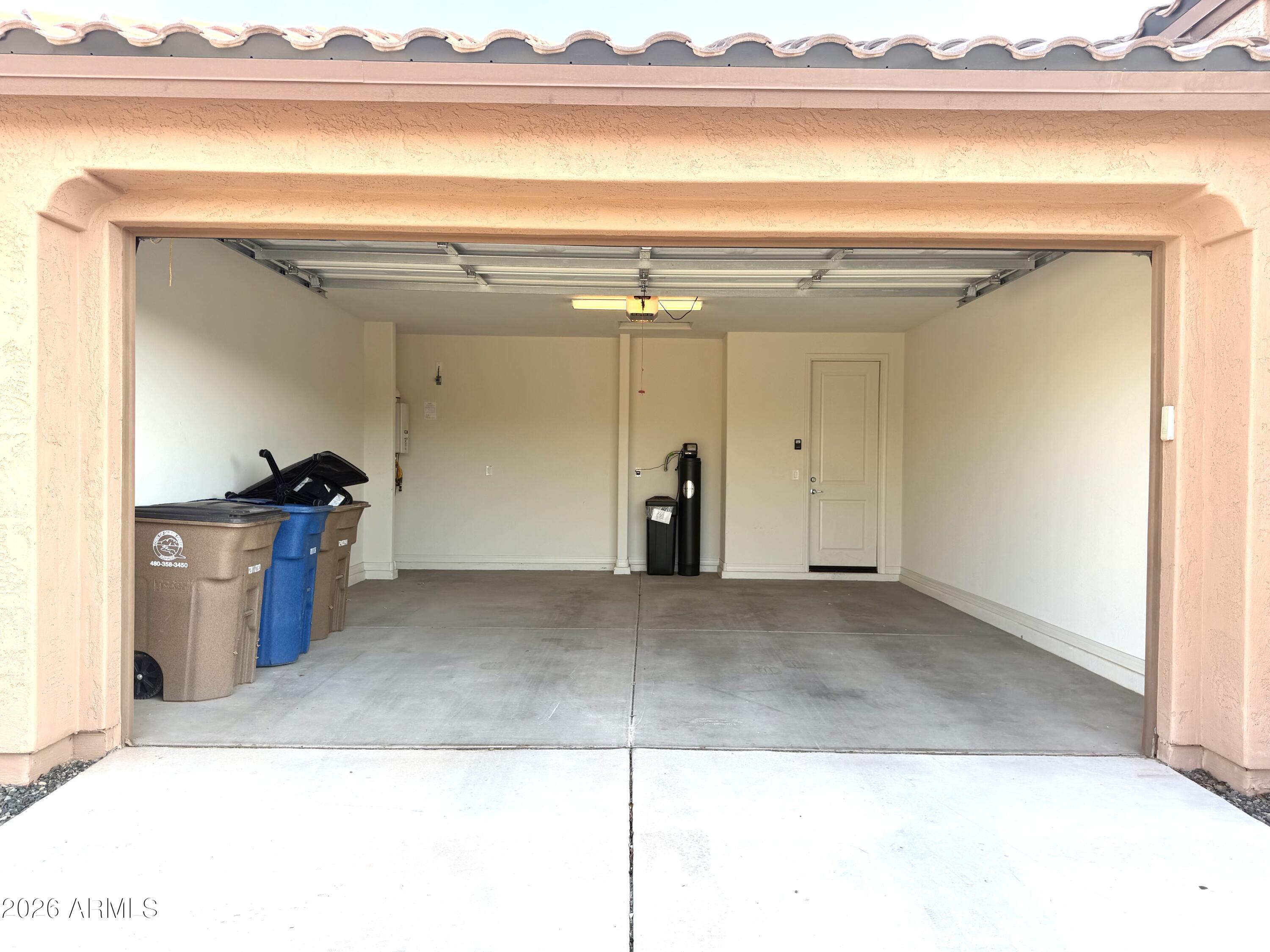 22913 East Marsh Road Queen Creek, AZ 85142 - Photo 34 of 40 34 - East Marsh - GARAGE