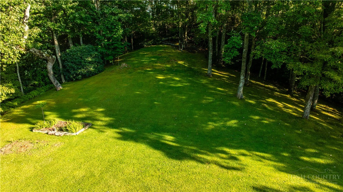 634 Stover Ridge Road Newland, NC 28657 - Photo 7 of 32 Gallery Image 7