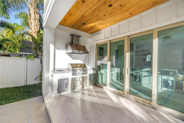 $2,295,000 | 300 28th Avenue North, St. Petersburg, FL 33704