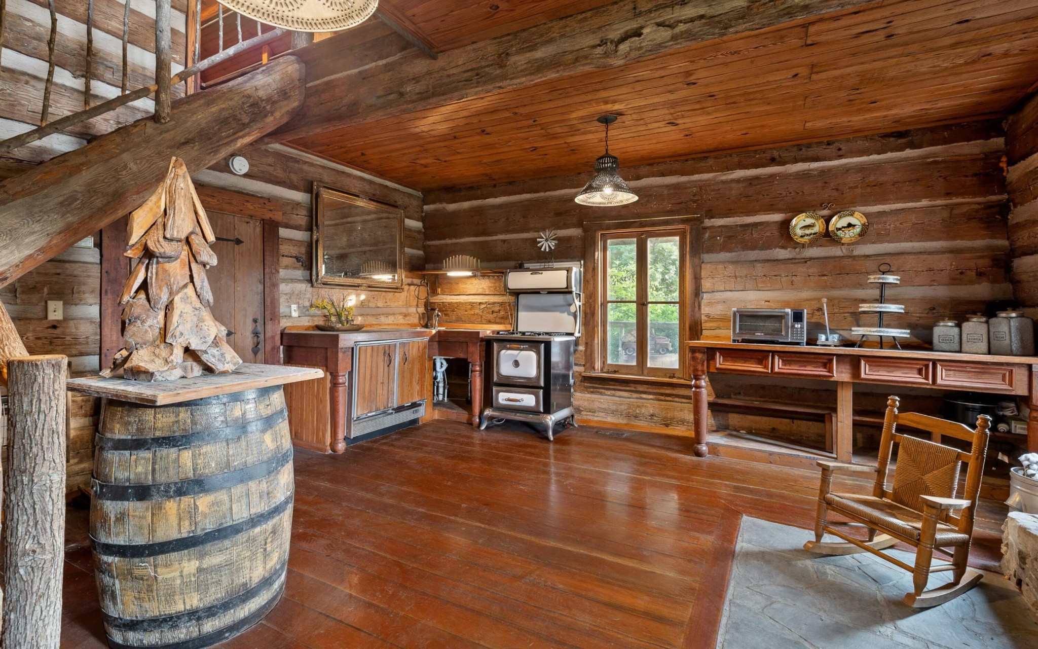 36 Still Hollow Road Menlo, GA 30731 - Photo 19 of 63 a view of a room with racks