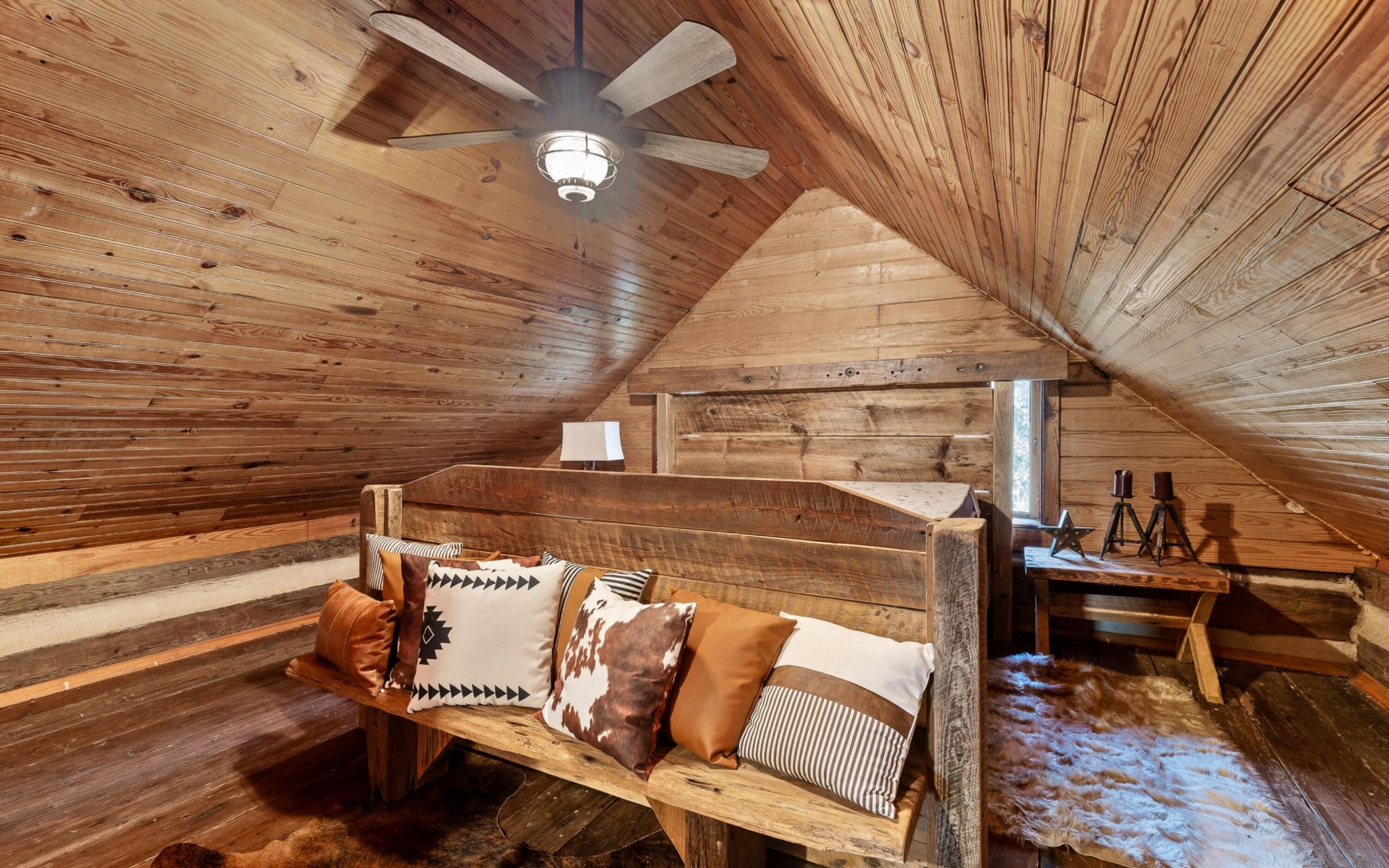 36 Still Hollow Road Menlo, GA 30731 - Photo 27 of 63 a view of entryway with wooden floor