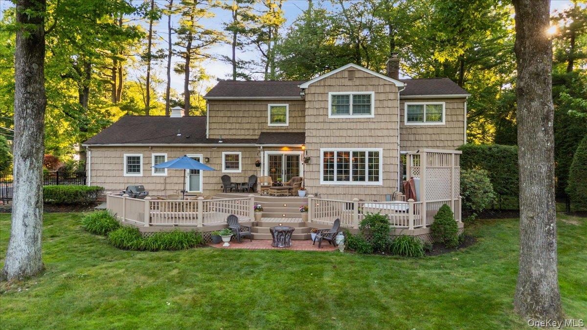 96 Plainview Road Woodbury, NY 11797 - Photo 3 of 38