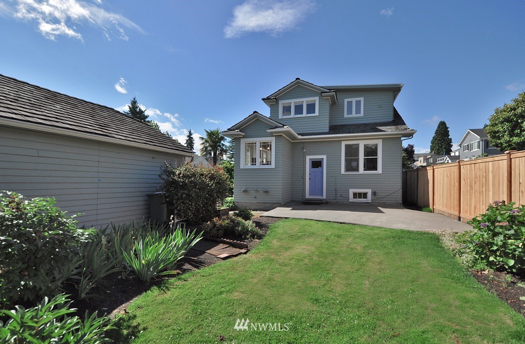 4812 Northeast 40th Street Seattle, WA 98105 - Photo 14 of 14