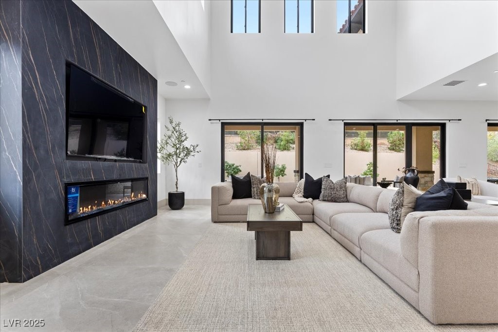 19 Rue Grimaldi Way Henderson, NV 89011 - Photo 13 of 99