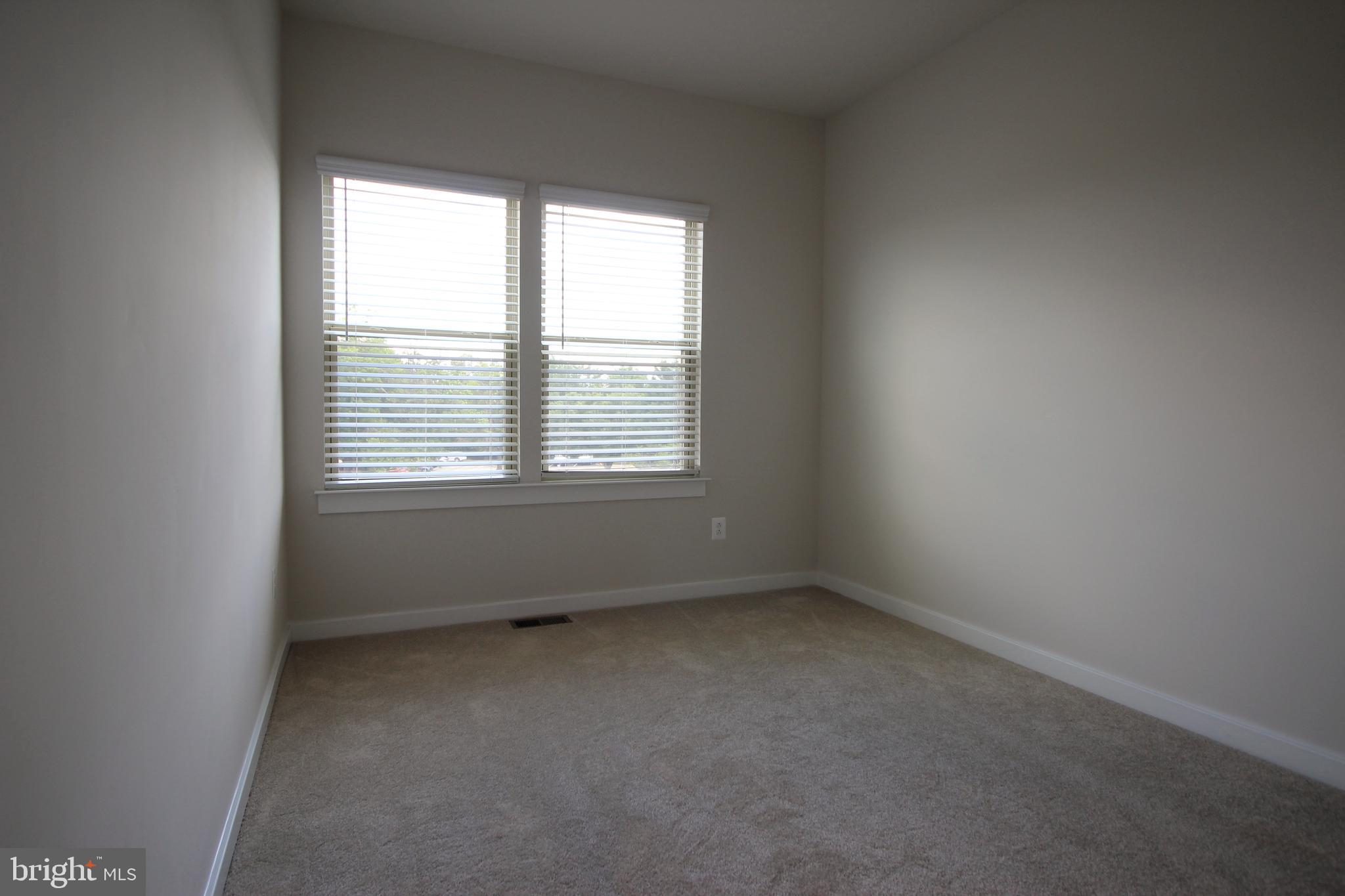 2107 Acadia Road Herndon, VA 20170 - Photo 24 of 30