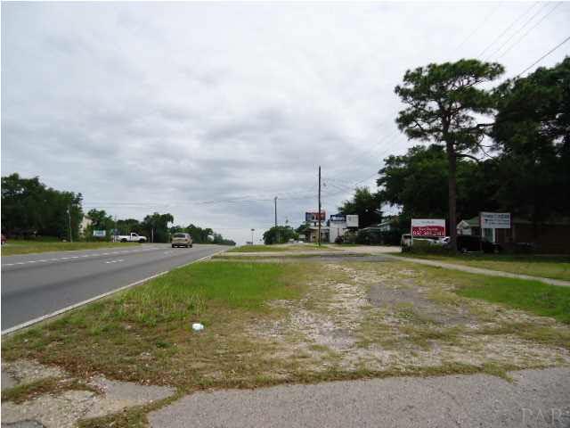 212 North New Warrington Road Pensacola, FL 32506 - Photo 2 of 7