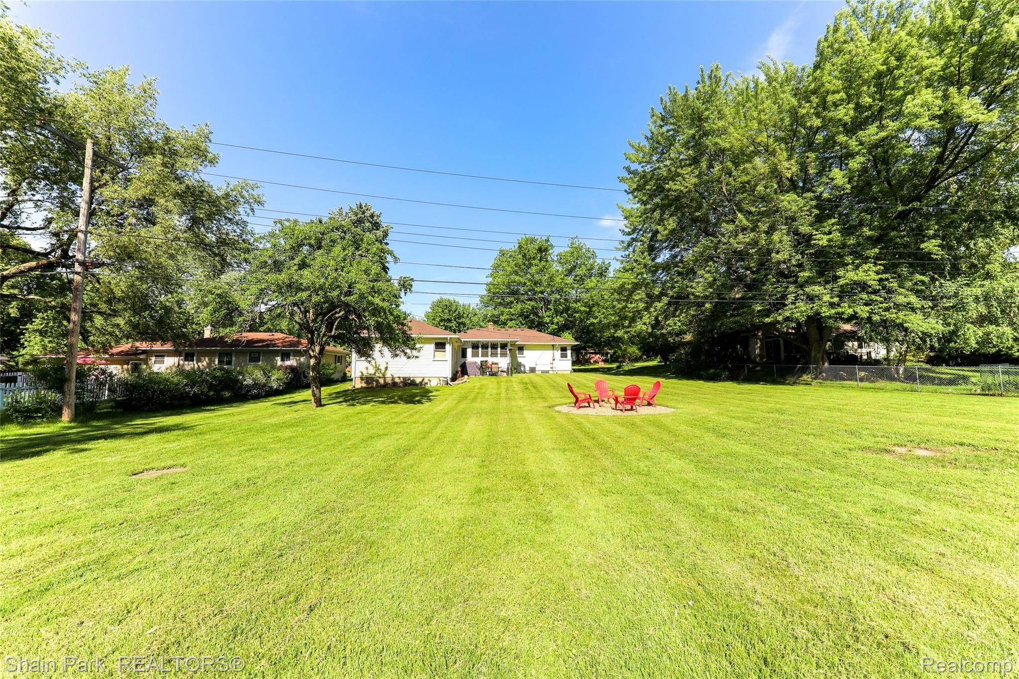 80 Arizona Avenue Rochester, MI 48309 - Photo 42 of 48 Yard is Endless and Neat for your Enjoyment