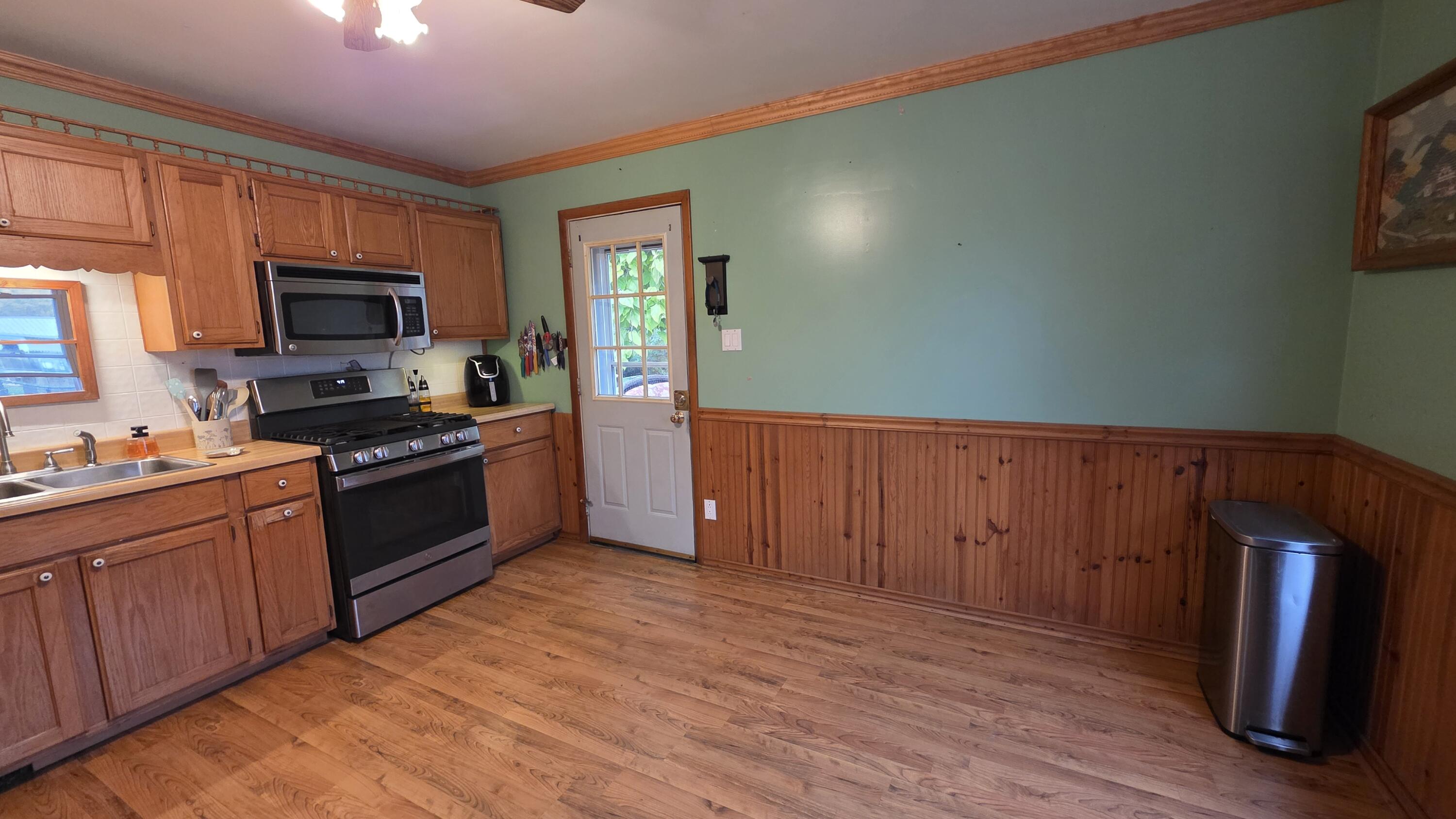 6 Chenango Road Plattsburgh, NY 12901 - Photo 9 of 23 Gallery Image 9