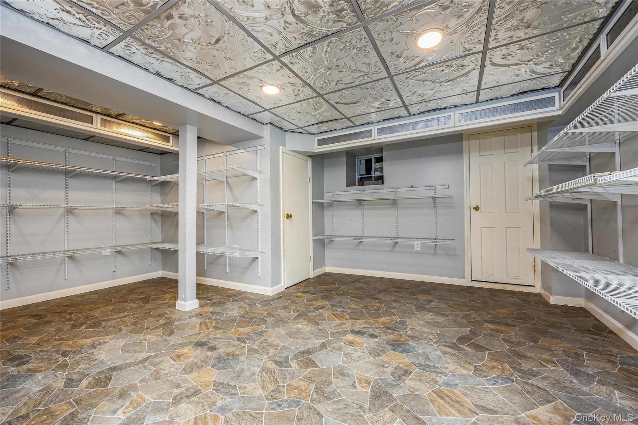 61-49 62nd Road Queens, NY 11379 - Photo 34 of 43 Gallery Image 34