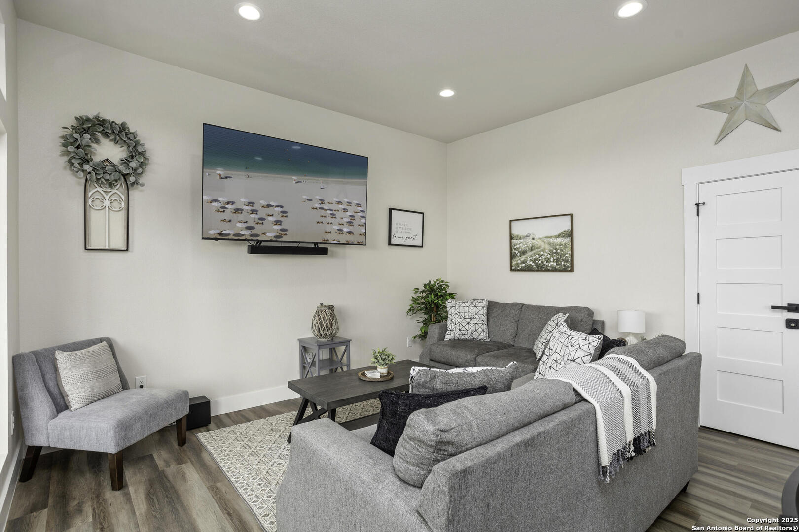 1121 Gruene Road, Unit A New Braunfels, TX 78130 - Photo 12 of 28 a living room with furniture and a rug