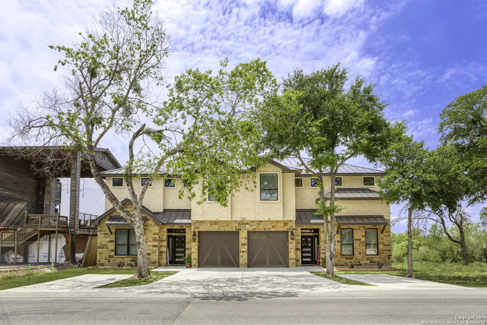 1121 Gruene Road, Unit A New Braunfels, TX 78130 - Photo 2 of 28 a front view of a house