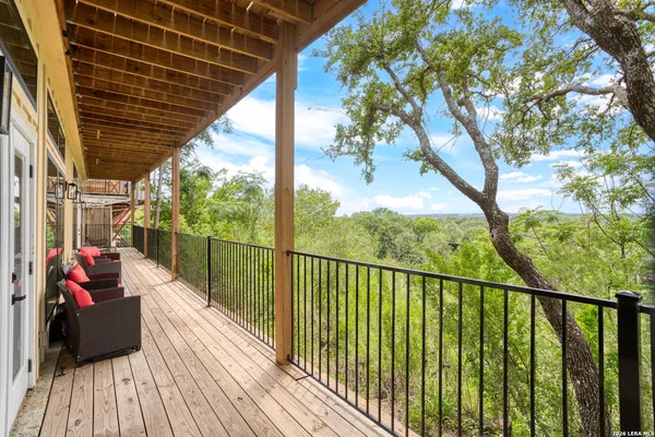 $884,999 | 1121 Gruene Road, Unit A, New Braunfels, TX 78130