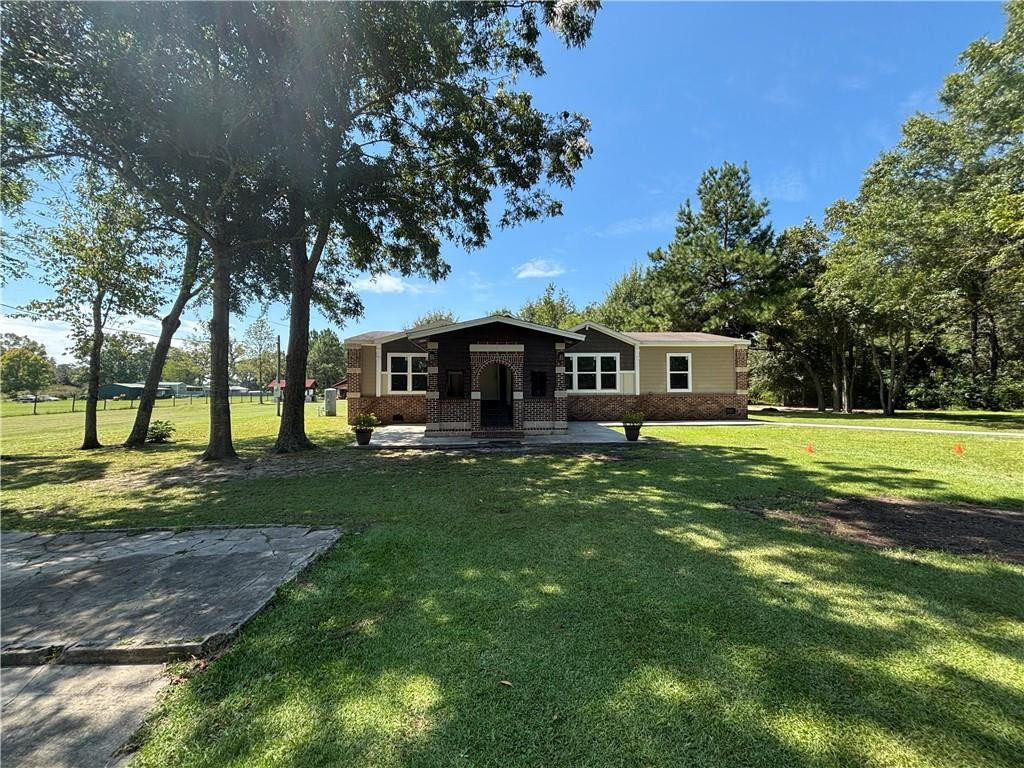 694 Overstreet Road Jesup, GA 31546 - Photo 3 of 23