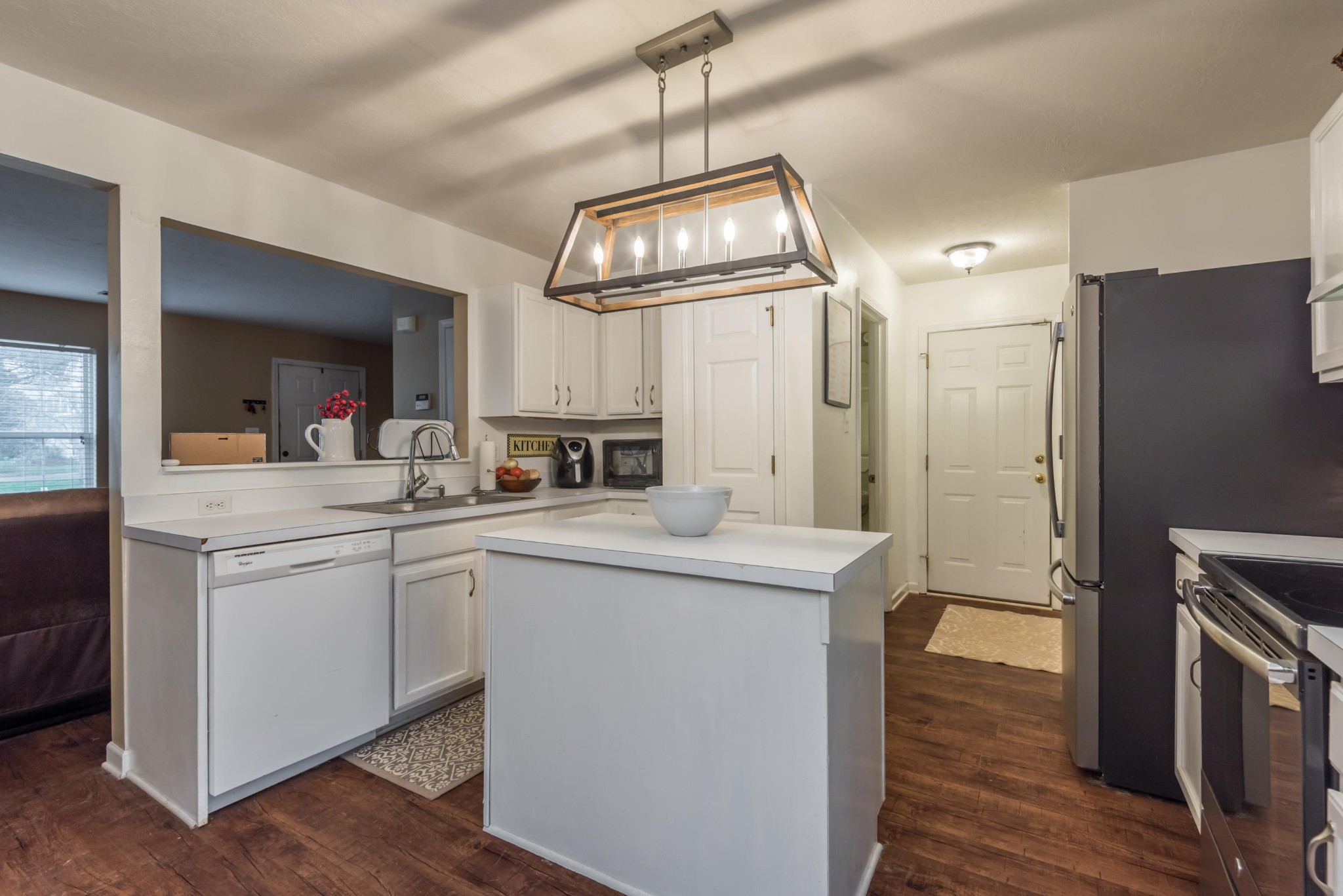 829 Station View Road Knoxville, TN 37919 - Photo 13 of 26 a kitchen with stainless steel appliances a stove refrigerator and cabinets