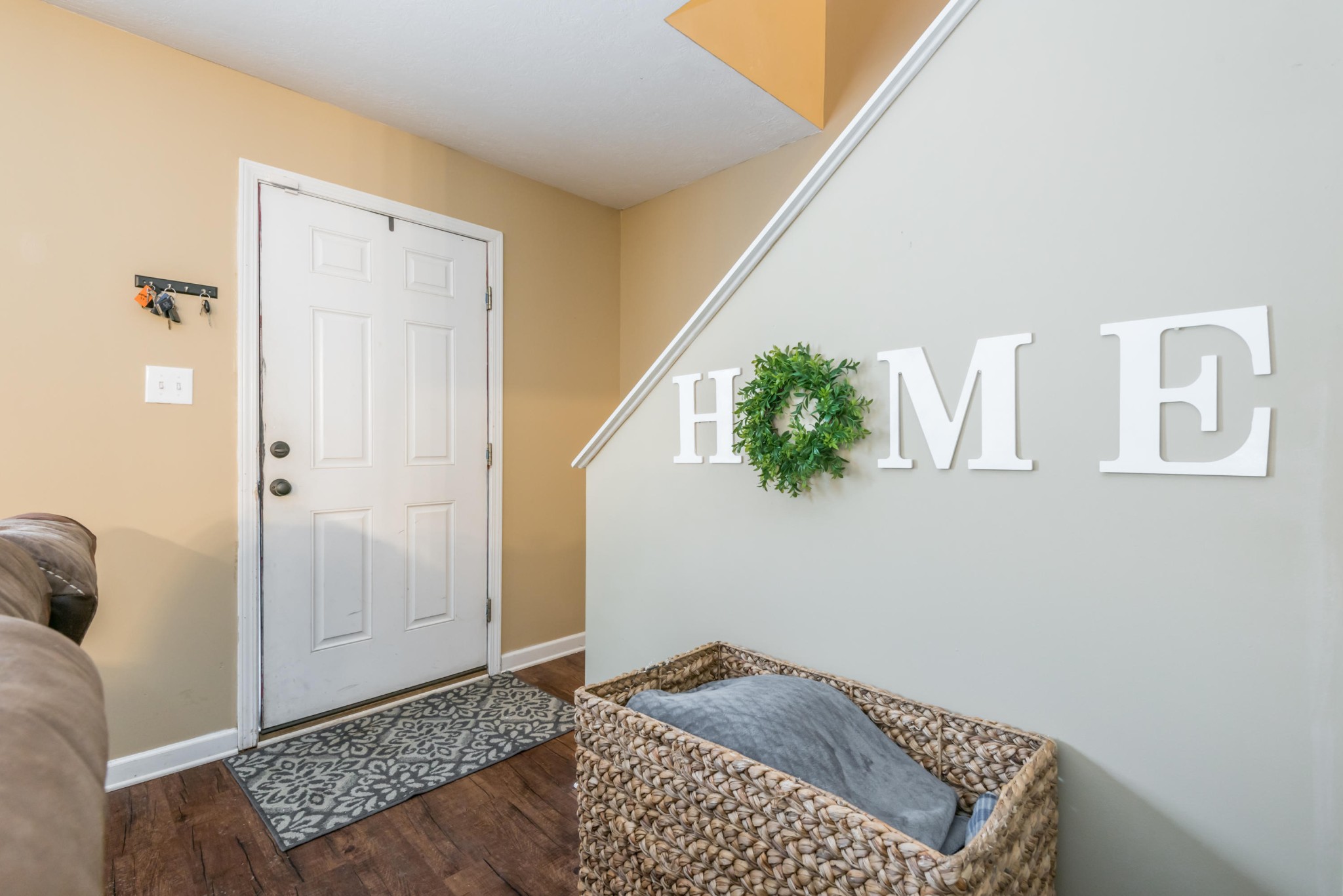 829 Station View Road Knoxville, TN 37919 - Photo 7 of 26 a bedroom with a bed and closet