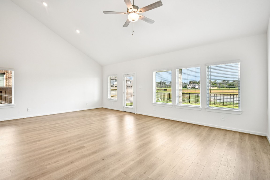 1609 Hopson Ranch Drive Conroe, TX 77301 - Photo 15 of 48 Photo is not of the actual home, but is an inspirational photo of builder’s model home and may depict options, furnishings, and/or decorator features that are not included