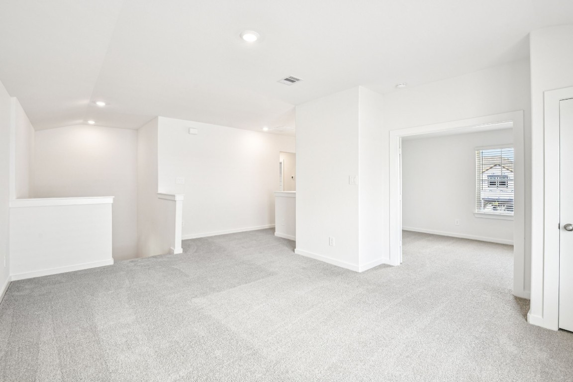 1609 Hopson Ranch Drive Conroe, TX 77301 - Photo 31 of 48 Photo is not of the actual home, but is an inspirational photo of builder’s model home and may depict options, furnishings, and/or decorator features that are not included