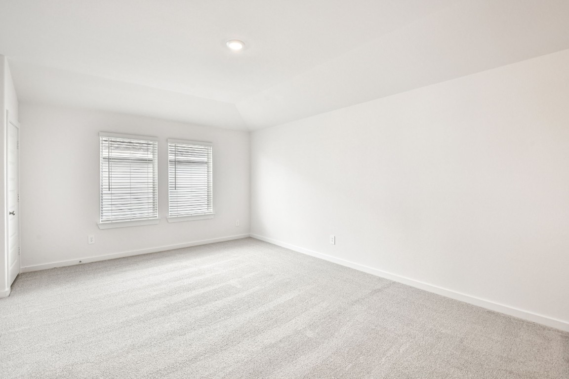 1609 Hopson Ranch Drive Conroe, TX 77301 - Photo 32 of 48 Photo is not of the actual home, but is an inspirational photo of builder’s model home and may depict options, furnishings, and/or decorator features that are not included