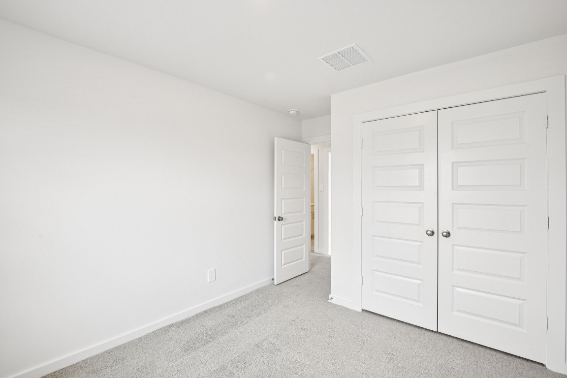 1609 Hopson Ranch Drive Conroe, TX 77301 - Photo 37 of 48 Photo is not of the actual home, but is an inspirational photo of builder’s model home and may depict options, furnishings, and/or decorator features that are not included