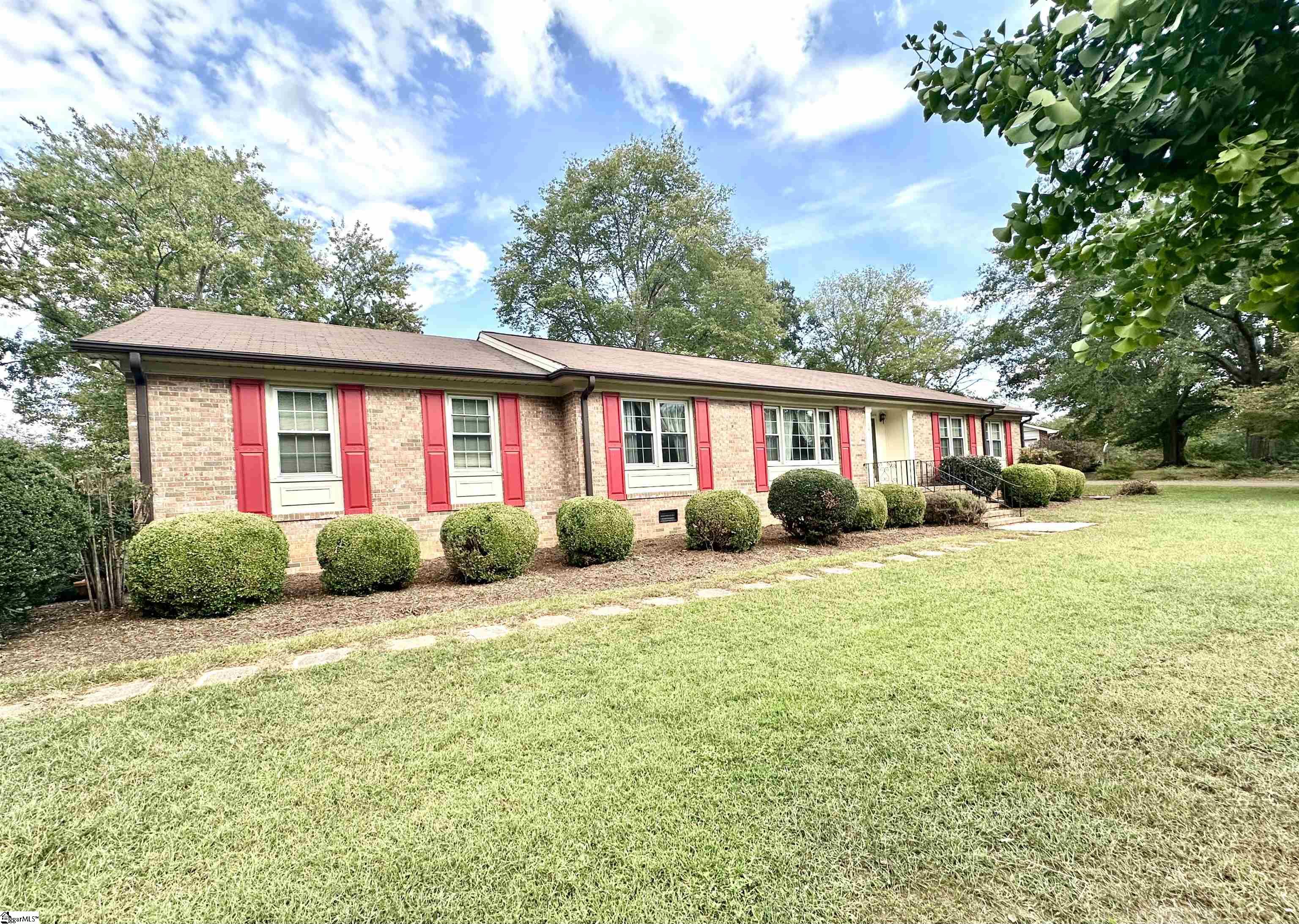120 Elmhurst Road Greenville, SC 29611 - Photo 3 of 41 Gallery Image 3