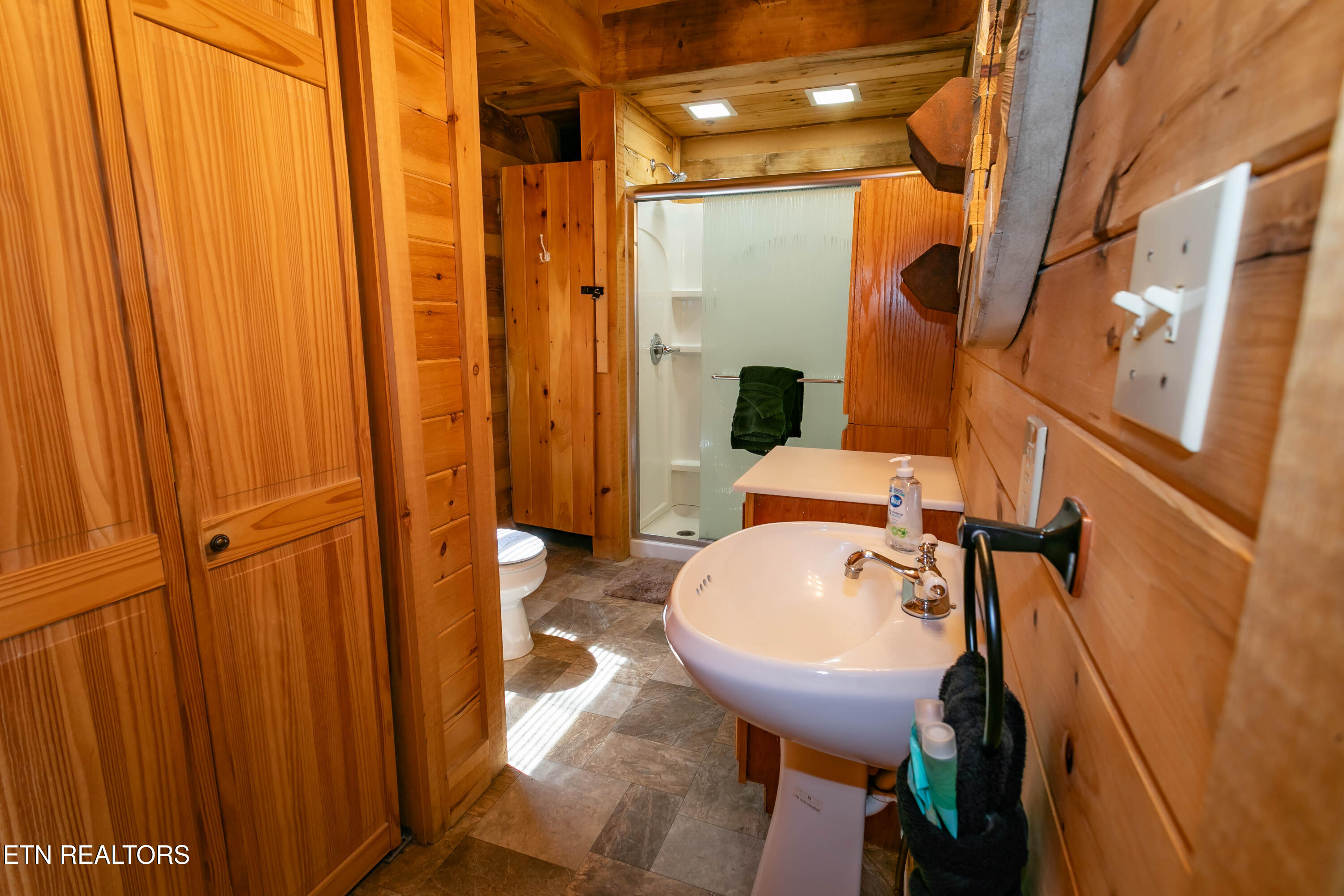 3059 Perry Circle Road Sevierville, TN 37862 - Photo 25 of 56 2B4A8997