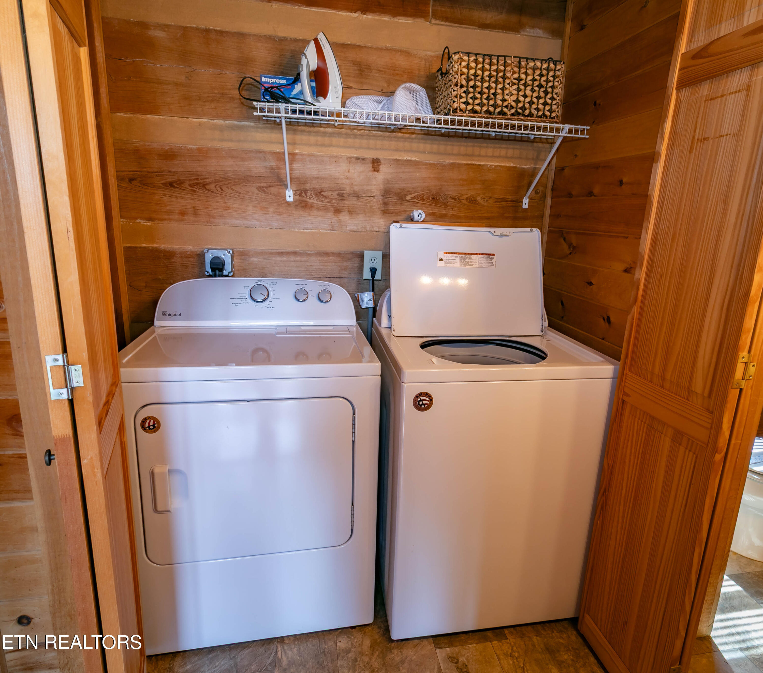 3059 Perry Circle Road Sevierville, TN 37862 - Photo 31 of 56 2B4A9003