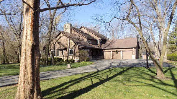 $849,900 | 3S630 Glen Drive South, Warrenville, IL 60555