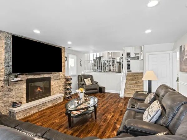 $250,000 | 273 Cornell Avenue, Calumet City, IL 60409