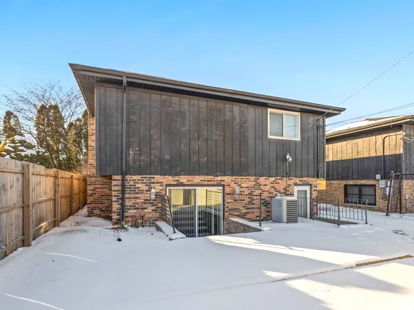 $250,000 | 273 Cornell Avenue, Calumet City, IL 60409