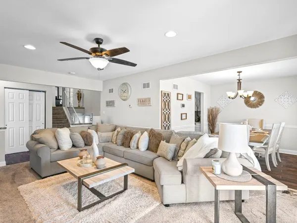$250,000 | 273 Cornell Avenue, Calumet City, IL 60409