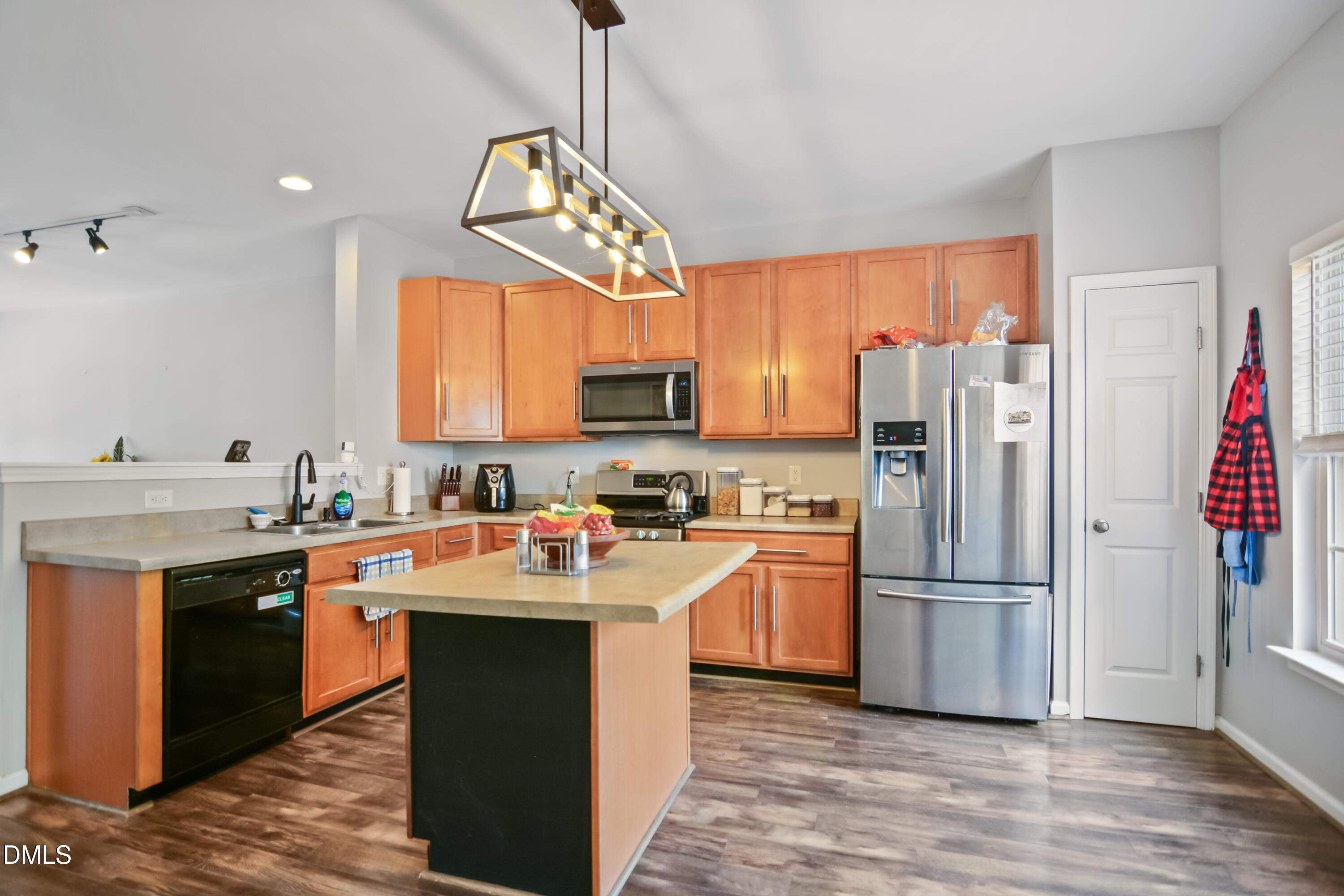 8707 River Keeper Way Raleigh, NC 27616 - Photo 10 of 26 1000002883