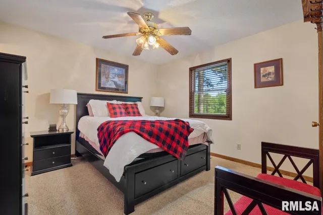 $395,000 | 26 Perkins Lane, Golconda, IL 62938