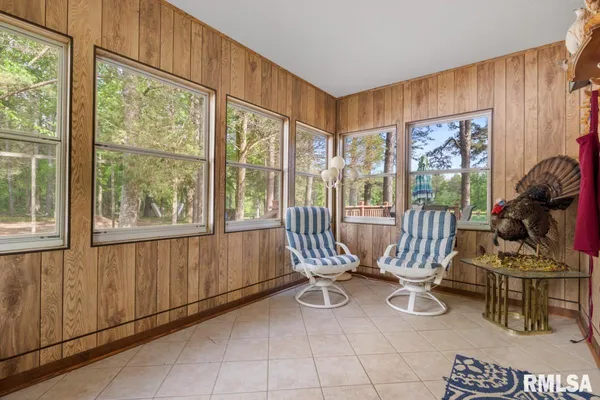 $753,000 | 26 Perkins Lane, Golconda, IL 62938