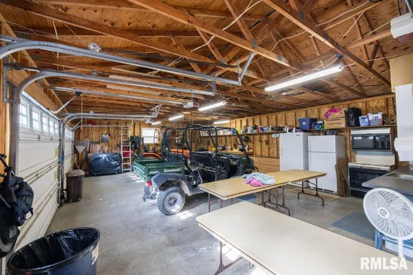 $753,000 | 26 Perkins Lane, Golconda, IL 62938