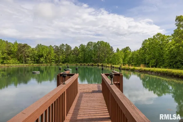 $395,000 | 26 Perkins Lane, Golconda, IL 62938