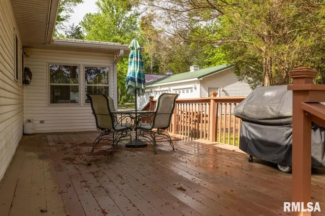 $395,000 | 26 Perkins Lane, Golconda, IL 62938