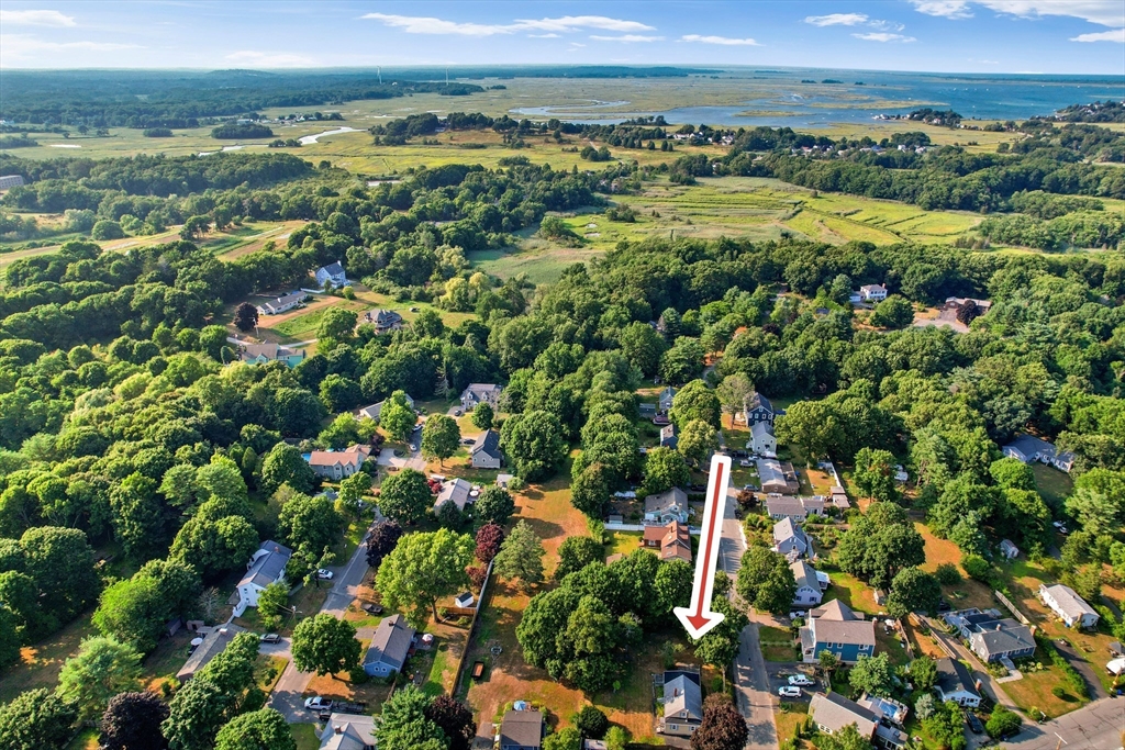 4 Arrowhead Trail Ipswich, MA 01938 - Photo 14 of 39 a view of city and ocean